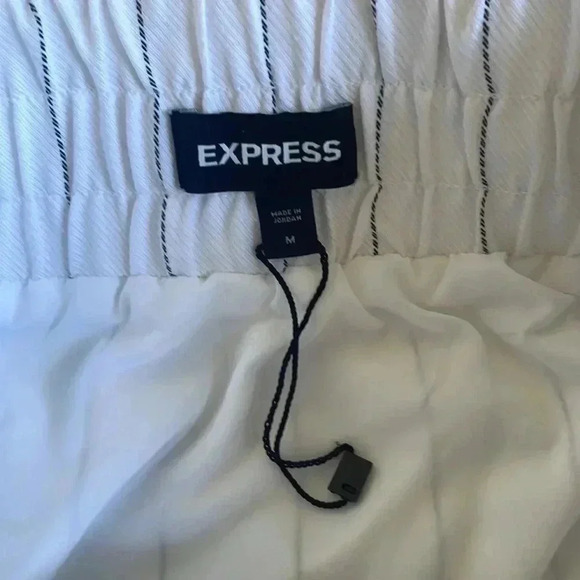 NEW Express High Waisted Pinstripe Linen-Blend Smocked Waist Mini Skirt Sz M - Picture 7 of 12